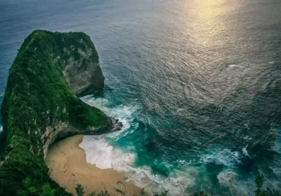 Dubai to Indonesia Visit Visa Price