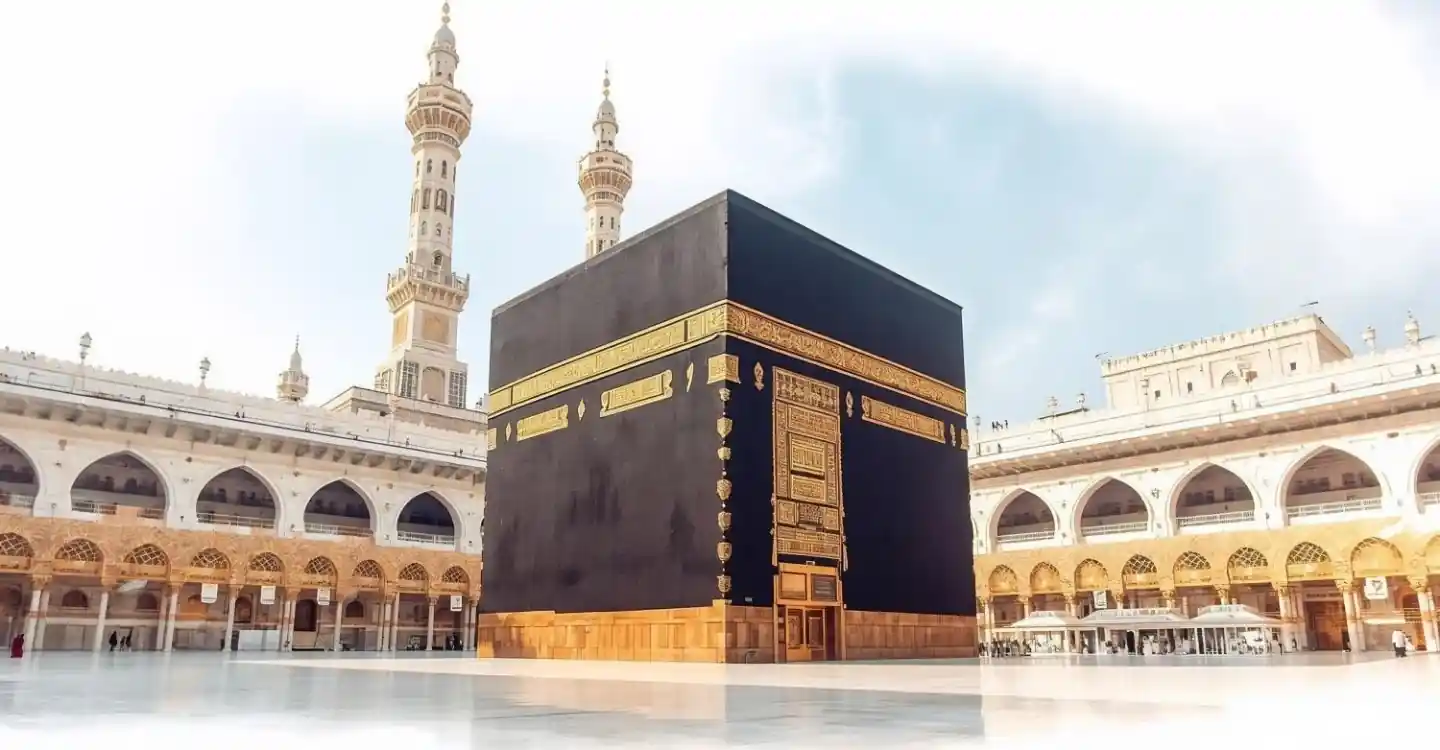 plan your umrah from Dubai, uae