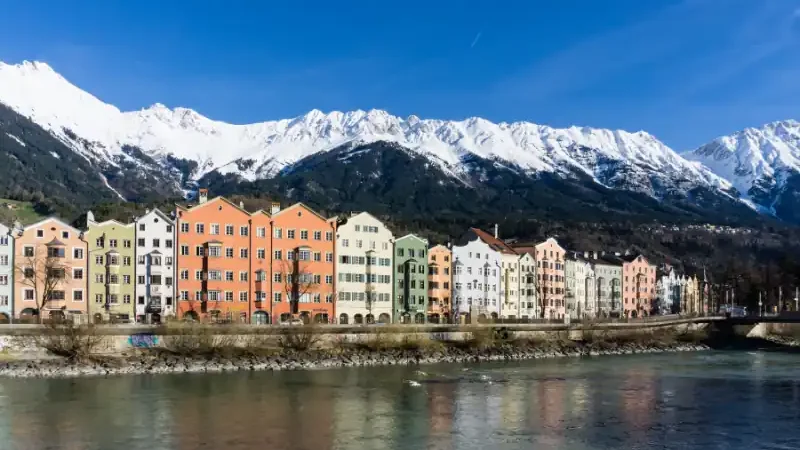 Travel to Austria from Dubai