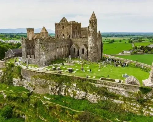 Travel to Ireland from UAE