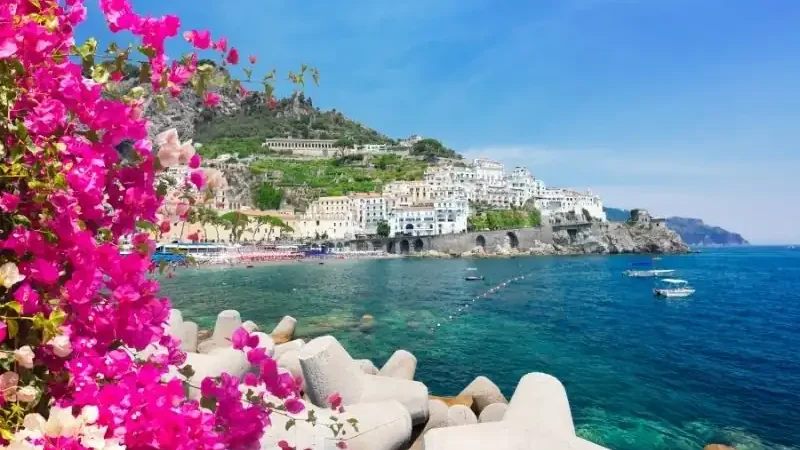 italy Travel support from Dubai